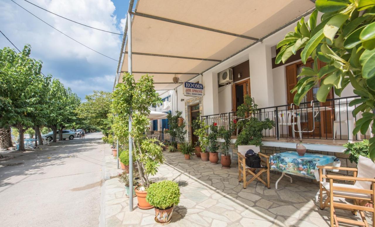 Orfanos Loutraki Rooms エクステリア 写真