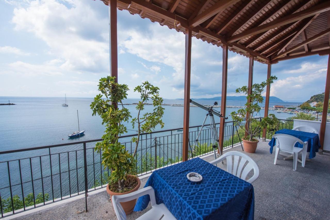 Orfanos Loutraki Rooms エクステリア 写真